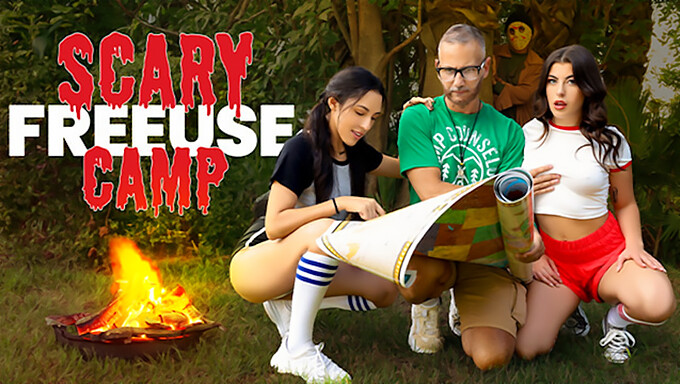 Camp De Freeplay Sauvage Avec Des Adolescentes Poilues Et Action Brutale