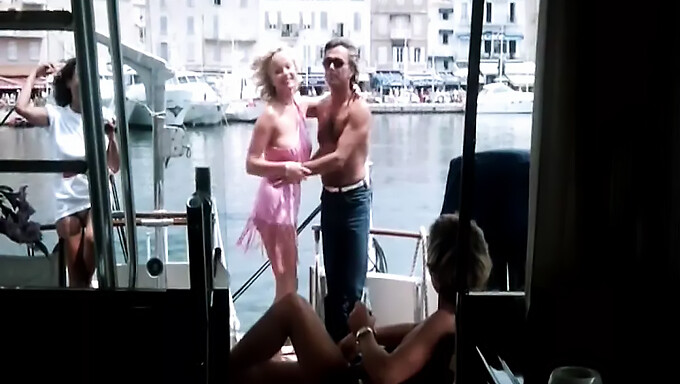 Pornografi Perancis Vintage: Aksi Terpanas Di St. Tropez